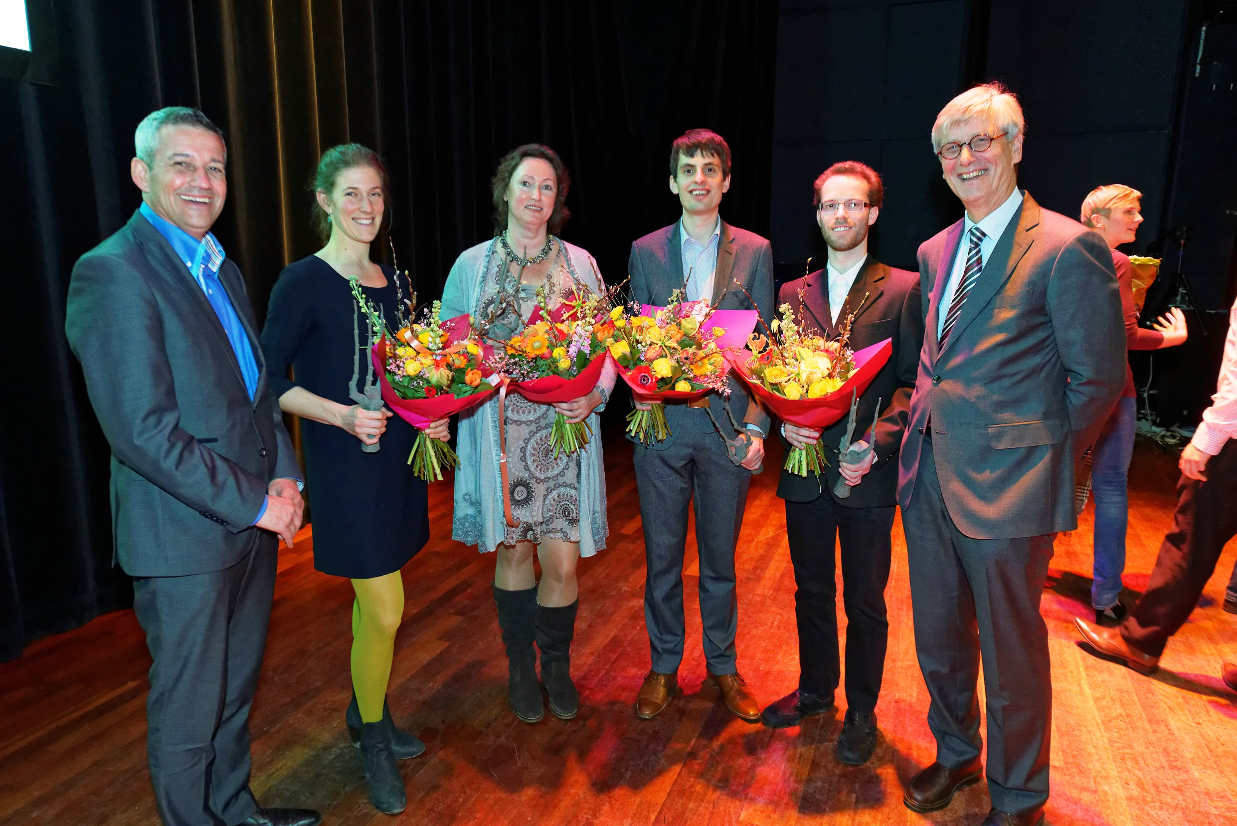 F.l.t.r.: dr. Han Swinkels (president of KLV), Lena Schulte-Uebbing, Jacqueline Zappeij (mother of Nick Middeldorp), Berend van der Meer, Uroš Cerkvenik (overall winner) and prof.dr. Just Vlak (president of the jury)