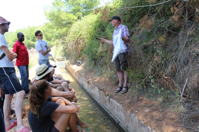 Explanation of the functioning of an irrigation system in Valencia, Spain - part of the course WRM60309.