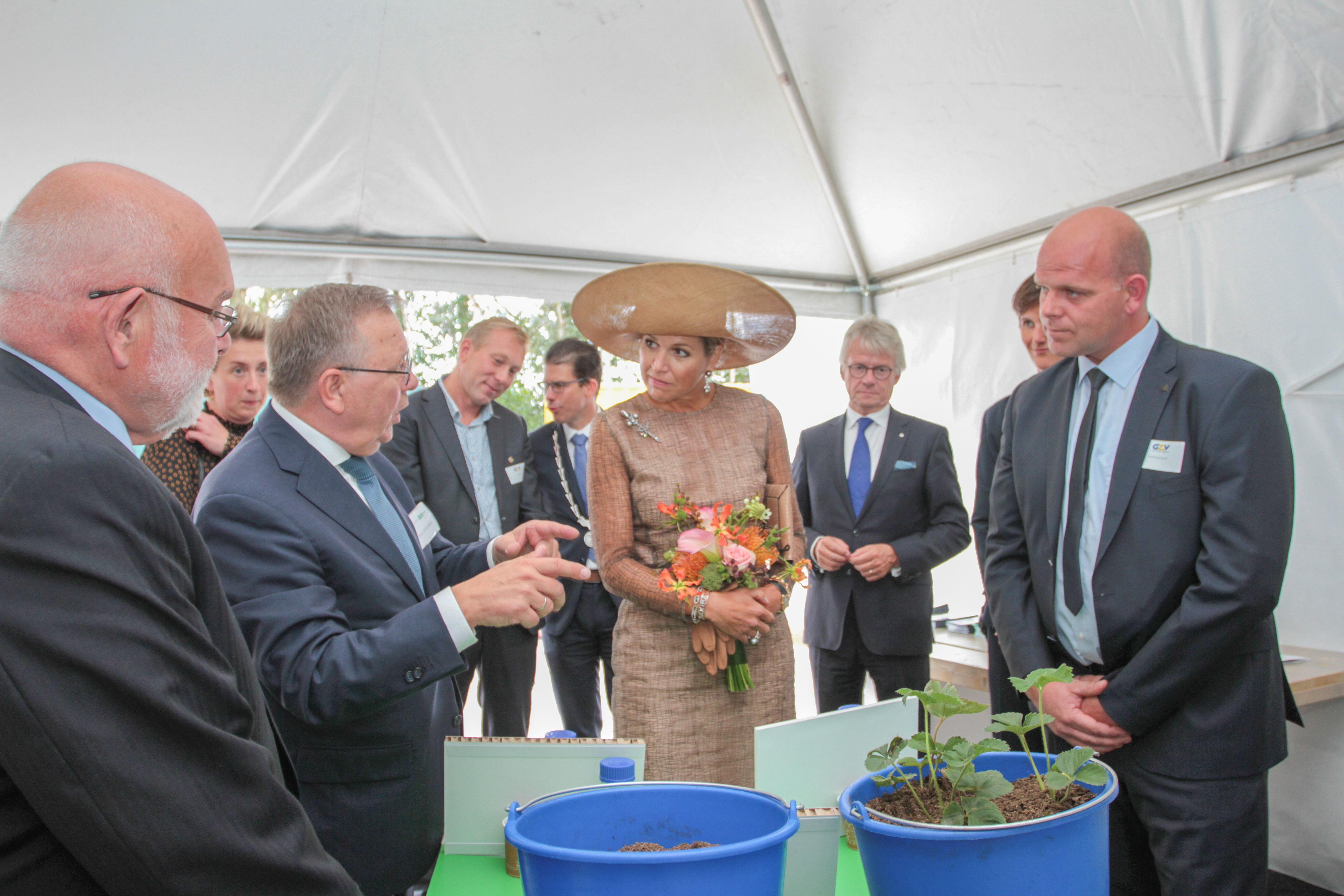 Koningin Máxima opent de Groene Mineralencentrale in Beltrum