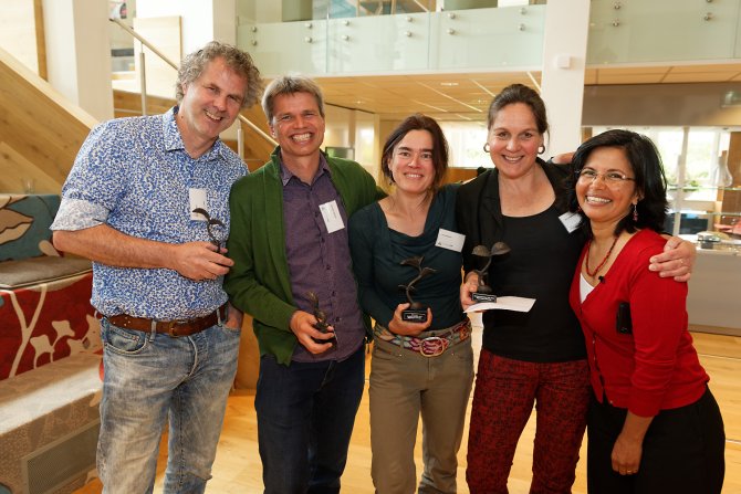 Award winners: Fred de Boer (REG), Lourens Poorter (FEM), Juul Limpens (NCP), Ute Sass-Klaassen (FEM) and Marielos Pena-Claros (FEM). ©Guy Ackermans