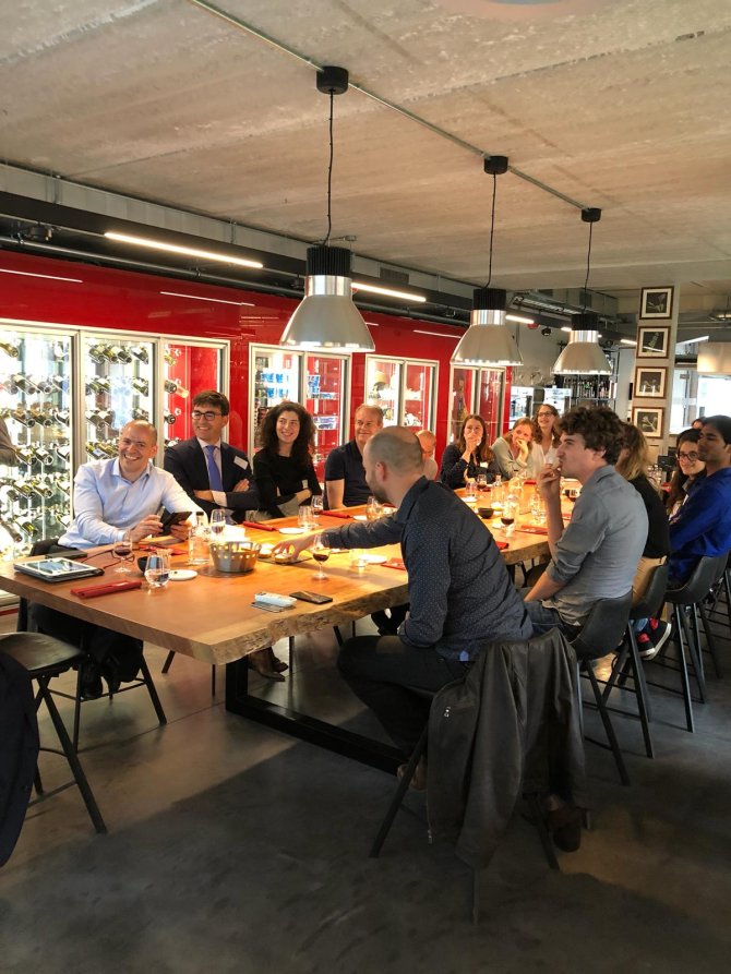Chapter meeting in Tapas & Wine Bar van Tassos Haniotis in Brussel in 2019 